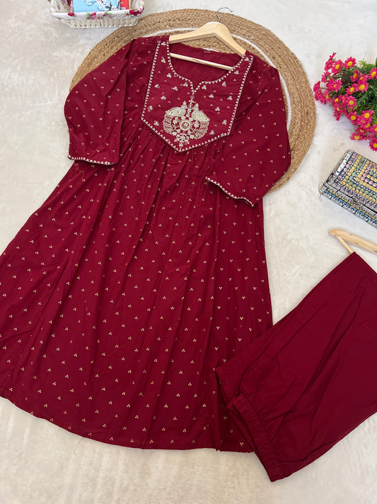 Premium cotton kurtie pant set ( neck hands border sequins embroidery work)