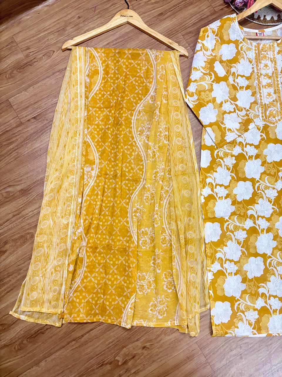 Cotton suit