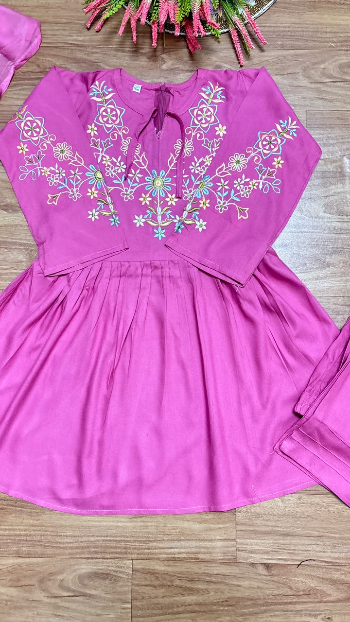 Kids dress with embroidery