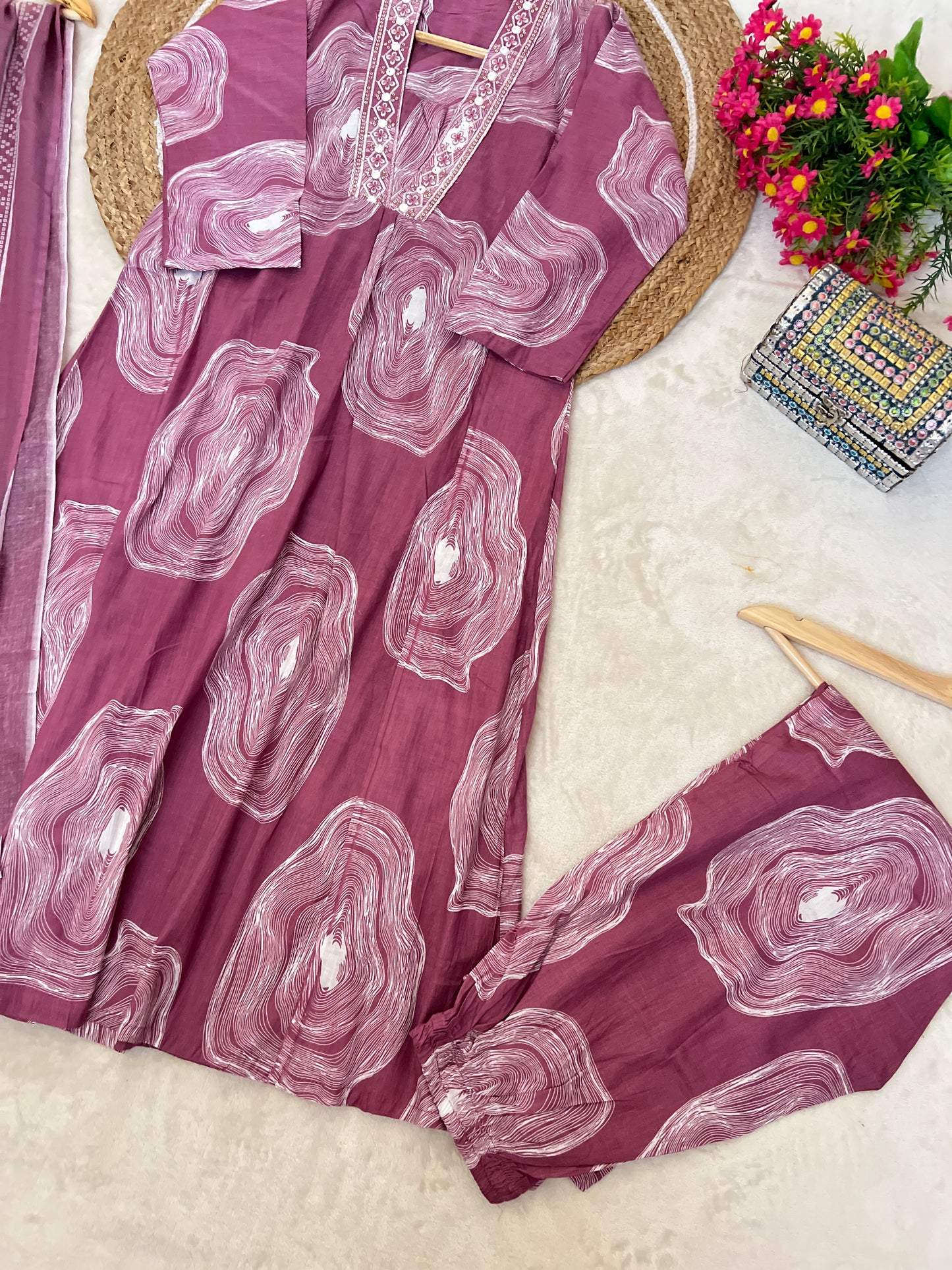 Premium cotton suit set ( embroidery on neck)