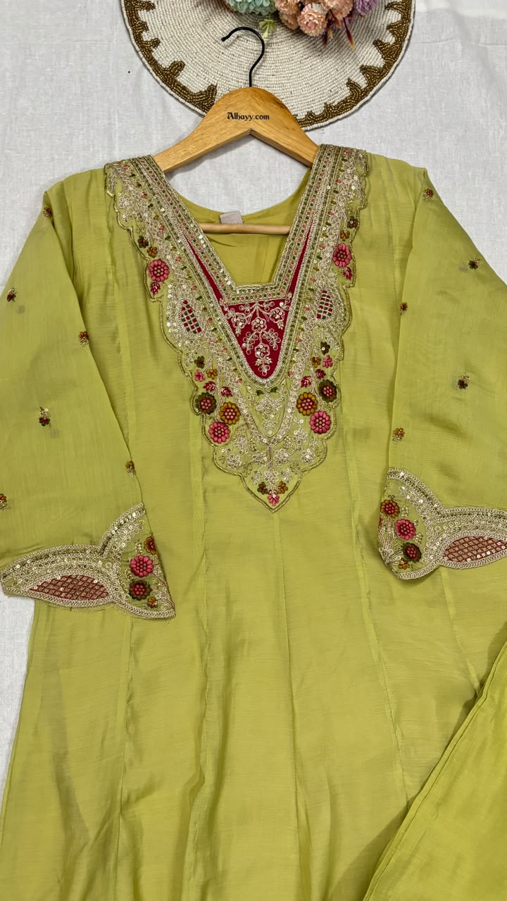Suit set mul chanderi