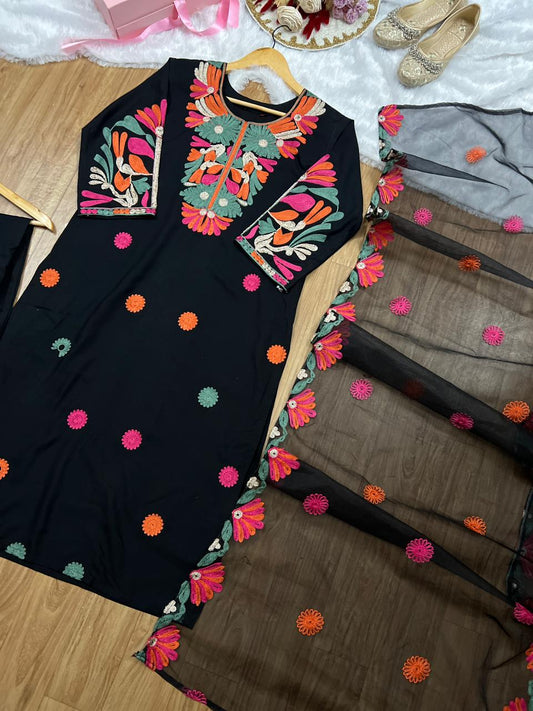 Black embroidery suit CBRP675200