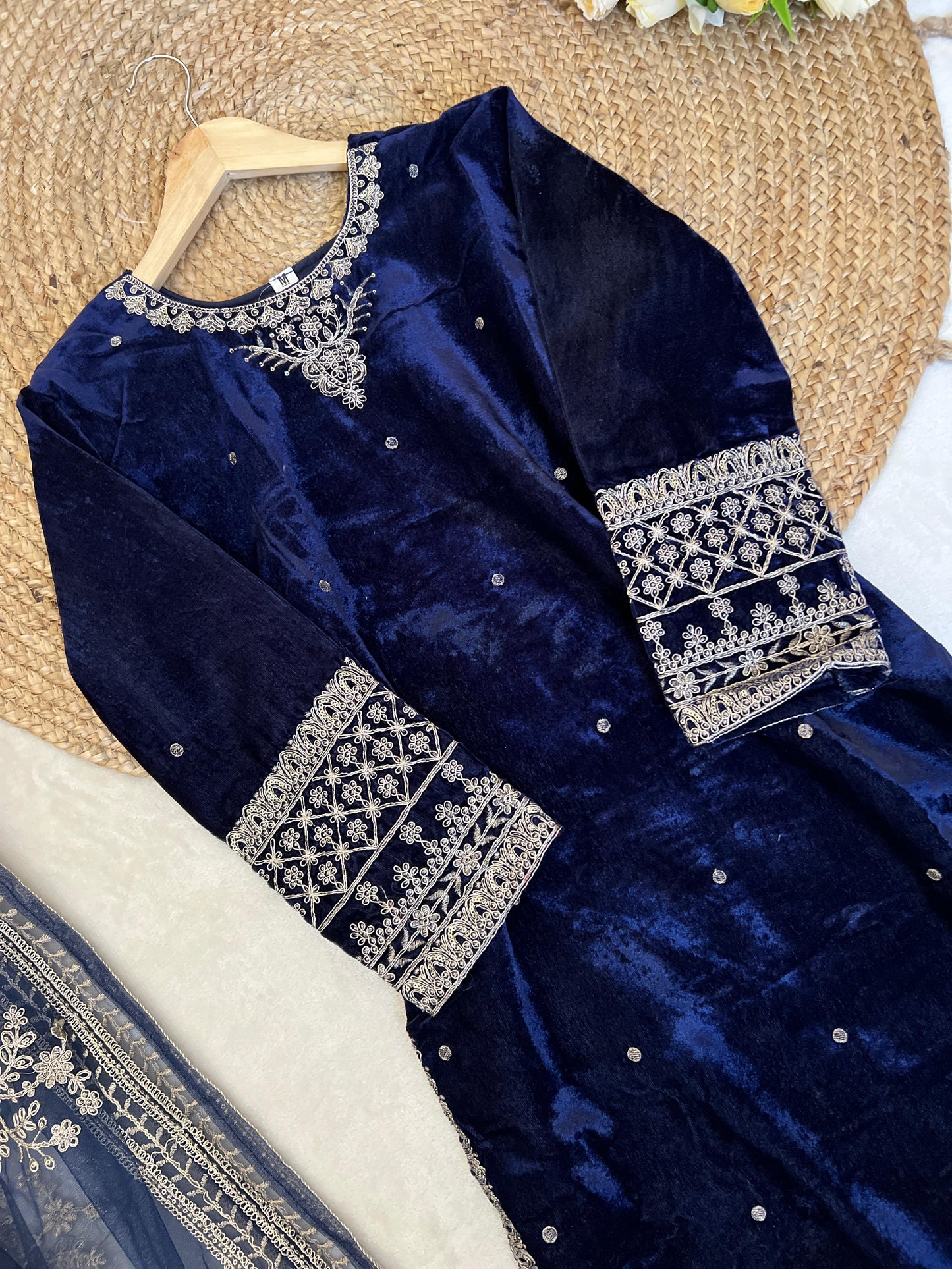 Pure velvet handwork suit