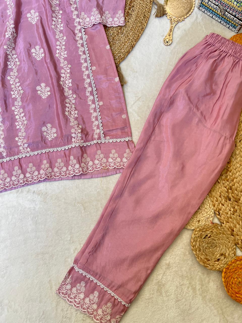 Mauve silk embroiderd 3 pc suit set CBPR1044